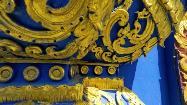 Gyllene Detaljer Utsmyckning Wat Rong Suea Ten Blue Temple Chiang — Stockvideo