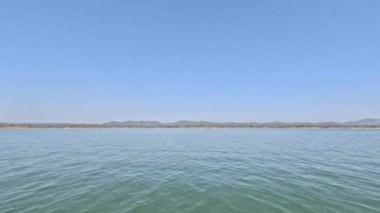 Rangamati 'deki Kaptai Gölü' nün ufuk manzarası.
