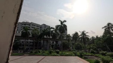 Shahbag Dhaka Üniversitesi 'nin 60 fps bölgesindeki üç liderin anıt mezarından MRT görüntüsü