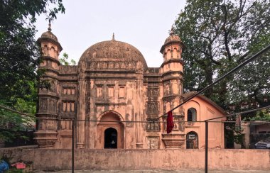 1679 'dan kalma Mughal tarzı Hazrat Hacı Khwaja Shahbaz Jame Camii