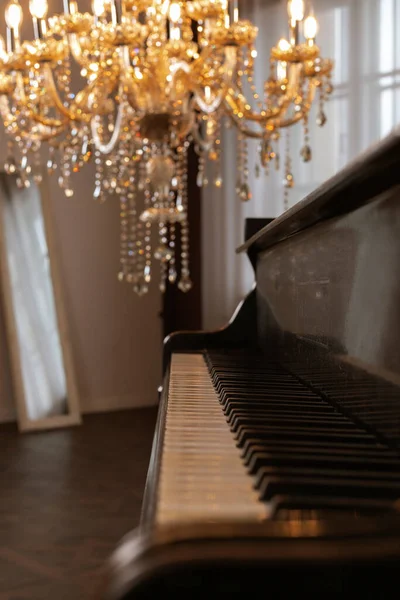 Close Piano Keys Side View — Stock Photo, Image