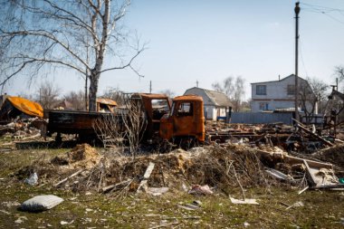Dovhalivka, Harkiv bölgesi, Ukrayna, 03.23.2023: Rus ordusunun üssü. Ukraynalı tutsaklara işkence ve gözaltı yeri. Rusya Ukrayna savaşı