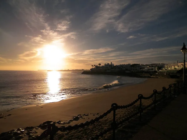 Vacker Natur Bakgrund Solnedgången Över Stranden Playa Blanca Lanzarote Kanarieöarna — Stockfoto