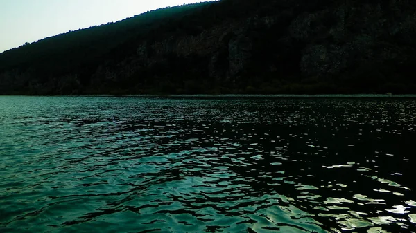 Kusten Prespasjön Och Bergen Galicica Nationalpark Prespa Ligger Mellan Makedonien — Stockfoto