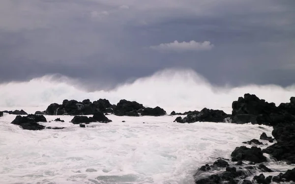 Waves Crashing Rocks Windy Weather Sao Miguel Azores Piscinas Naturais — Stock Photo, Image