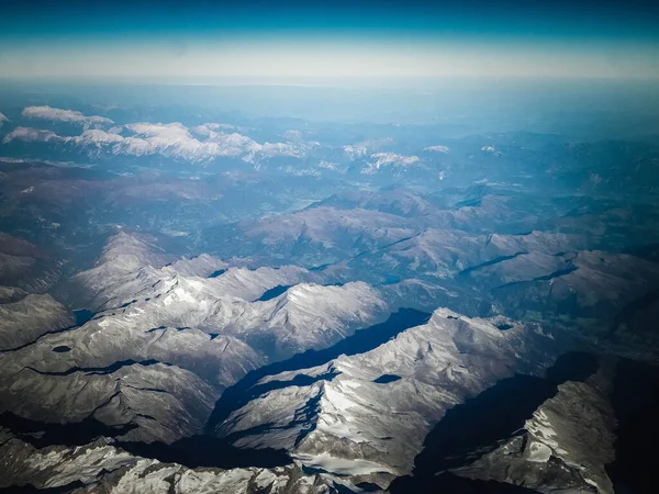 Horizon Van Planeet Aarde Alpen Bergtoppen Zicht Vanuit Ruimteschip Vliegtuig — Stockfoto
