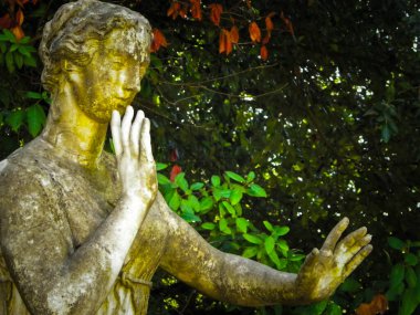 Boboli Bahçeleri 'ndeki anıt. Boboli Bahçeleri Floransa 'nın en büyük yangınlarından biri. Güzel Roma mimarisi. Turistik bir yer.