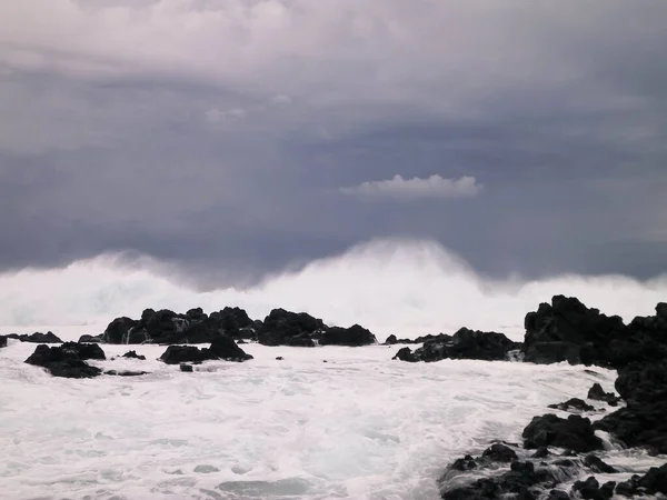 Waves Crashing Rocks Windy Weather Sao Miguel Azores Piscinas Naturais — Stock Photo, Image