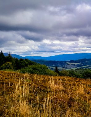 Bieszczady Dağları, Karpatian Dağları 'nın kuzey kesiminde yer alır. Doğanın güzelliği.