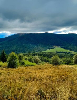 Bieszczady dağlarının güzel manzarası. Karpatlar. Doğanın güzelliği.