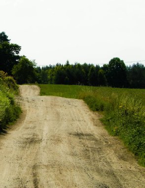 Kashubian köyünde bir yolculuk. Kashubian bölgesi Polonya 'nın kuzey kesimindedir. Tarım ve doğa kavramı.