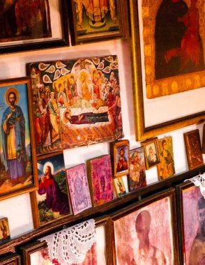 Resimler, Panteleimon Manastırı, Ochrid, Makedonya 'da dini sanat eserleri. Din ve kültür kavramı.
