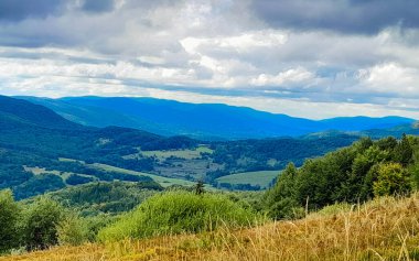 Bieszczady dağlarının güzel manzarası. Karpatlar. Doğanın güzelliği.