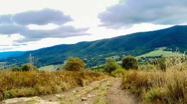 Bieszczady dağlarının güzel manzarası. Karpatlar. Doğanın güzelliği.