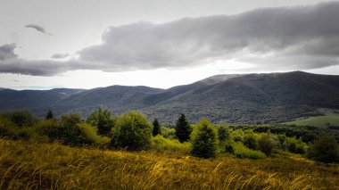 Bieszczady 'de fırtına geliyor. Karpatlar. Doğanın güzelliği.