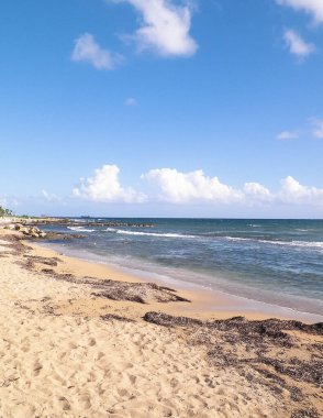 Kıbrıs Rum Kesimi 'nin Paphos kentindeki sahil ve Akdeniz kıyıları.