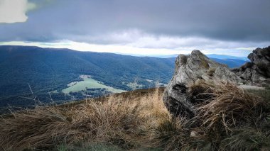 Bieszczady 'de fırtına geliyor. Karpatlar. Doğanın güzelliği.
