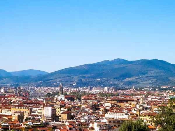 Floransa 'nın banliyö manzarası. Toskana İtalya.
