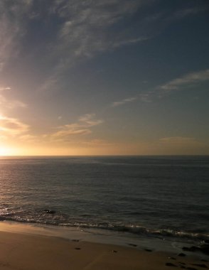 Playa Blanca plajından okyanus manzarası, Lanzarote Adası, Kanarya takımadaları. Doğanın güzelliği.