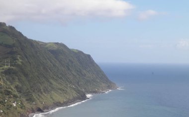 Atlantik Okyanusu kıyısında Sao Miguel Adası Azores Takımadası. Azores 'in güzel doğası.