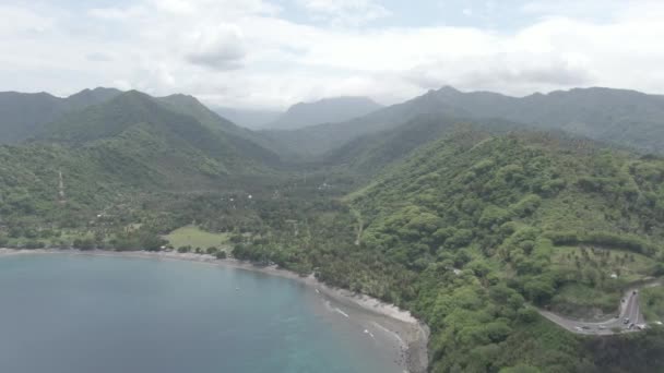 Όμορφη Εναέρια Πλάνα Του Λόφου Malimbu Μια Συννεφιασμένη Ημέρα Lombok — Αρχείο Βίντεο