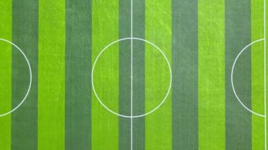 Yepyeni bir yapay saha futbol sahasının hava fotoğrafçılığı.