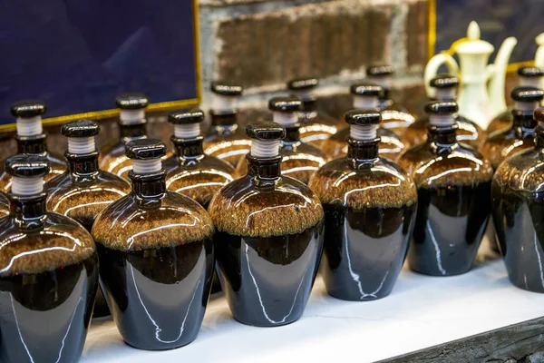 Montón Botellas Vino Cerámica Surtidos Estrenar —  Fotos de Stock
