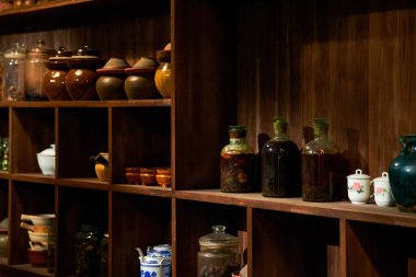 Geleneksel bir Çin tavernasının duvarına yakın çekim