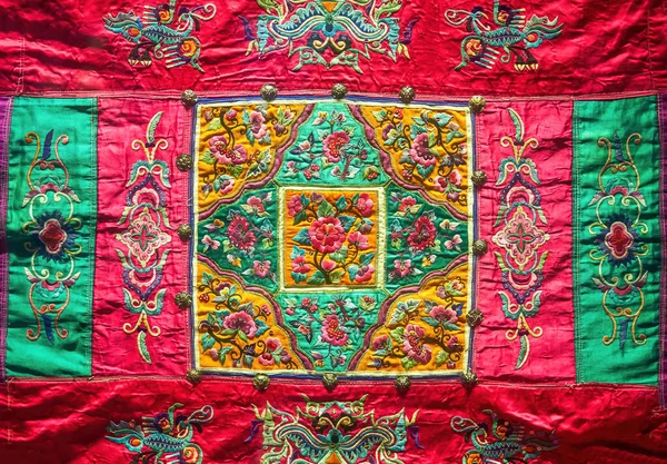 Chinese Ethnic Patterns Embroidered Red Cloth — Stock Photo, Image