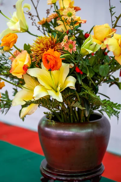 Krásné Nádherné Umělecké Květinové Uspořádání Close — Stock fotografie