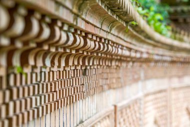 Xinjiang etnik tarzındaki binaların duvarlarının ve saçaklarının tasarımı