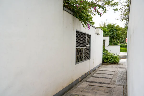 Jardim Edifício Parede Branca Arquitetura Estilo Hui Chinês — Fotografia de Stock