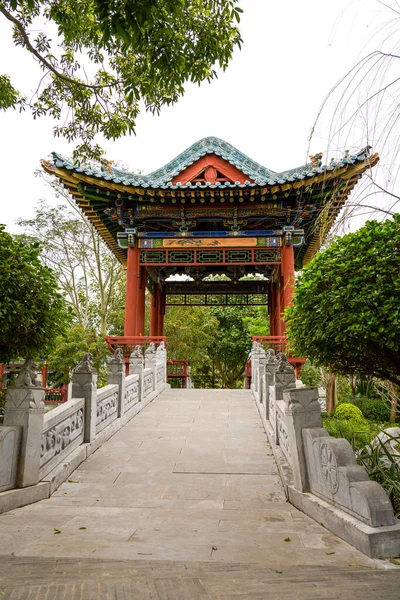 Αρχαία Κτίρια Από Πολυτελή Αρχαία Κινέζικα Παραδοσιακά Βασιλικούς Κήπους — Φωτογραφία Αρχείου