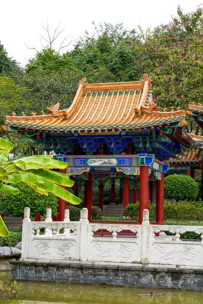 Edifícios Antigos Luxuosos Jardins Reais Tradicionais Chineses Antigos — Fotografia de Stock