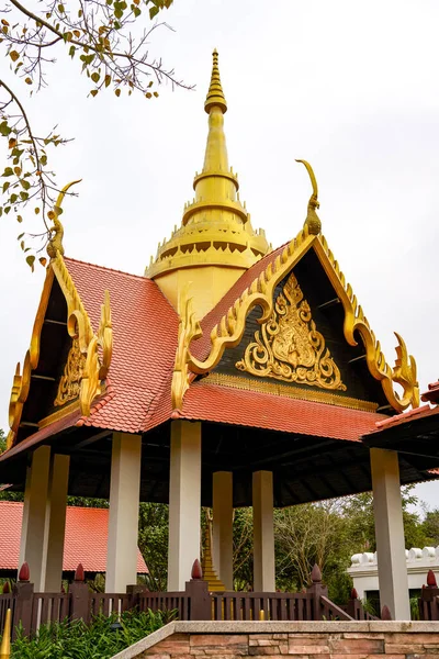 泰国的东南亚佛教寺院建筑 — 图库照片