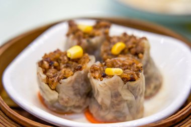 Geleneksel lezzetli kahvaltı aperatifi, glutinous rice siu mai