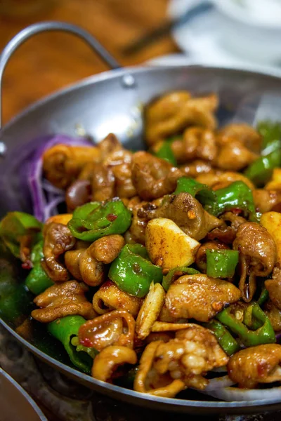 Una Cucina Piccante Deliziosa Hunan Intestini Grassi Fritti — Foto Stock
