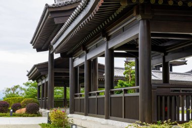 Hong Kong 'daki Tsz Shan Tapınağı' nın ahşap yapısı Japon tarzı Tang tarzı mimari tapınağı.