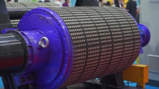 操作中的大型电磁滚筒机械 — 图库视频影像