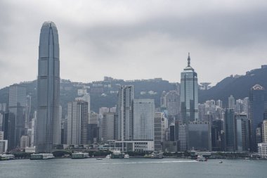 Merkez, Hong Kong 'daki yüksek finans merkezi ve çevreleyen binalar.