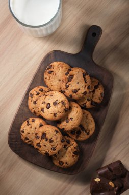 Lezzetli çikolatalı kurabiyeler, yaratıcı atmosfer