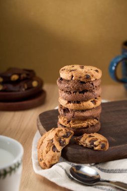 Lezzetli çikolatalı kurabiyeler, yaratıcı atmosfer