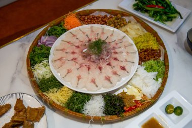 Guangxi, Çin 'den taze ve lezzetli balıklar.
