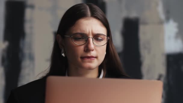 Thoughtful Concerned Caucasian Woman Working Laptop Computer Thinking Solving Problem — Stock Video