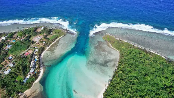 クック諸島 ラロトンガ 上からの美しい海岸線の景色 ストック写真