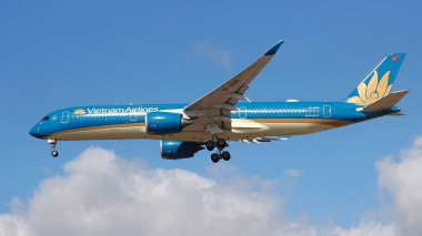 Vietnam Havayollarının Boeing 787 Dreamliner uçağı Avustralya Melbourne Havaalanına indi.