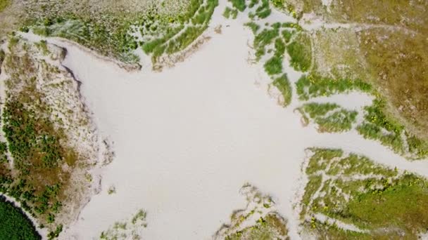 Dunas Irlanda Colinas Areia Plantas Verdes Vídeo Drone Lindo Terreno — Vídeo de Stock
