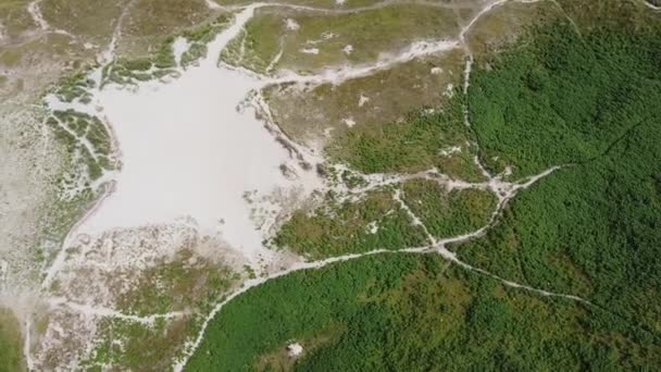 Wydmy Irlandii Piaszczyste Wzgórza Rośliny Wideo Dronów Piękny Pagórkowaty Teren — Wideo stockowe