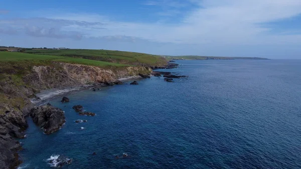 爱尔兰南部海岸 尽收眼底 蓝色的海洋空间海景 空中照片 — 图库照片