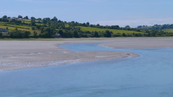Lågt Tidvatten Vid Atlantkusten Irland Kustlandskap Sandstrand Stim — Stockvideo